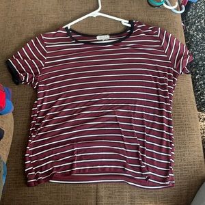 Short sleeve thin burgundy striped shirt